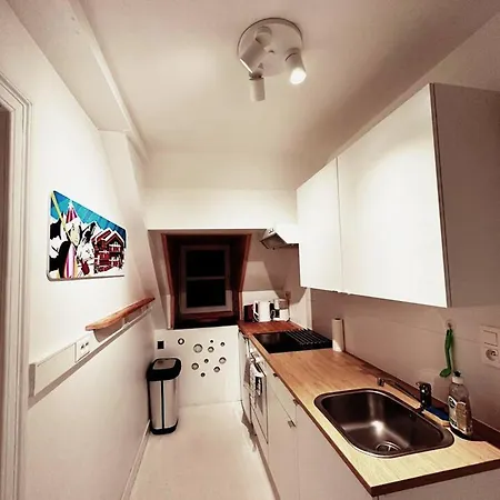 Apartment 2 Bedrooms With View And Enclosed Garden At *