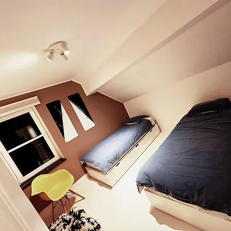 2 Bedrooms With View And Enclosed Garden At Apartment