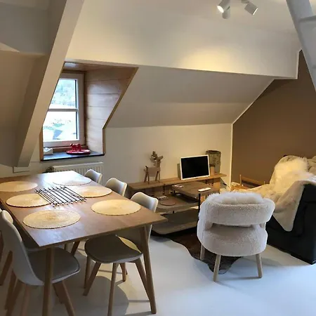 2 Bedrooms With View And Enclosed Garden At